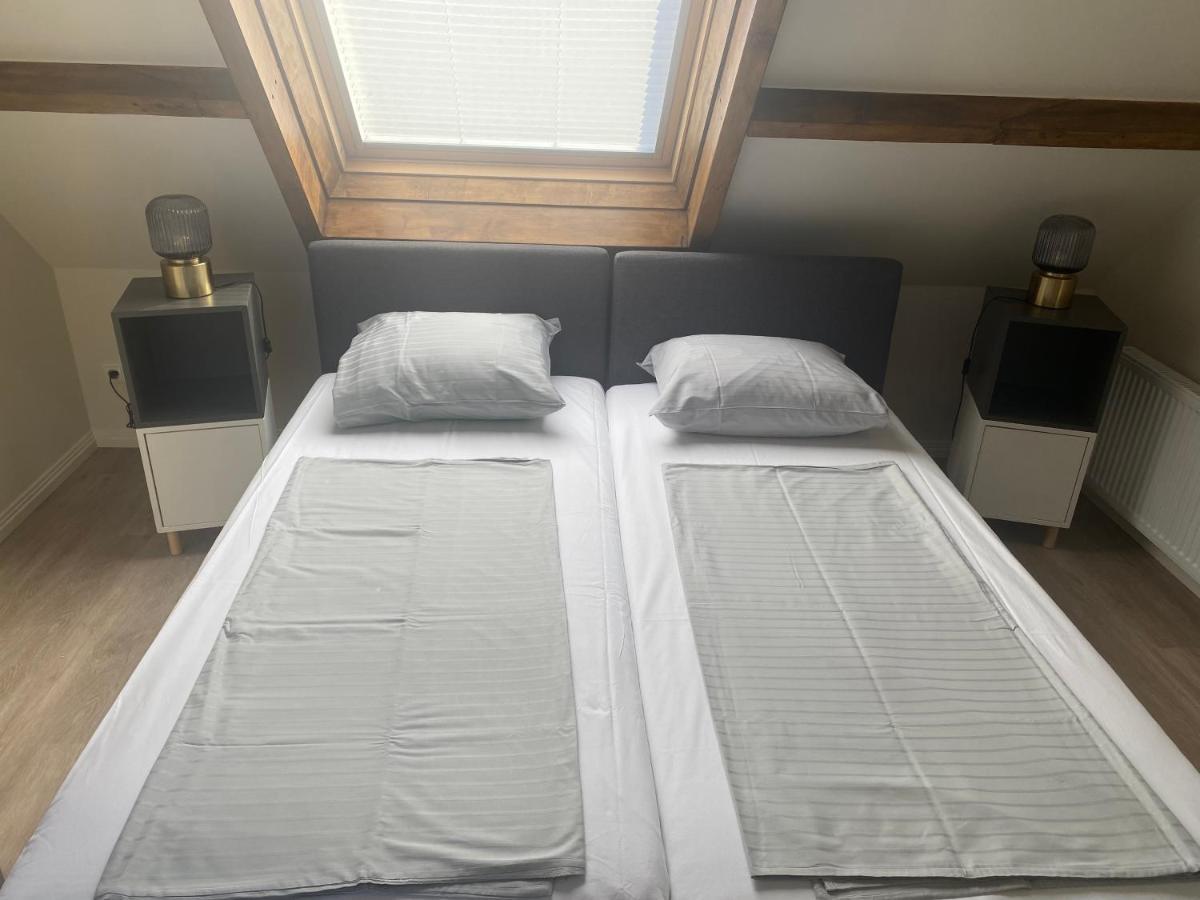 Ruim Appartement Met Sauna, Zuidstraat 125 In Westkapelle Exterior foto